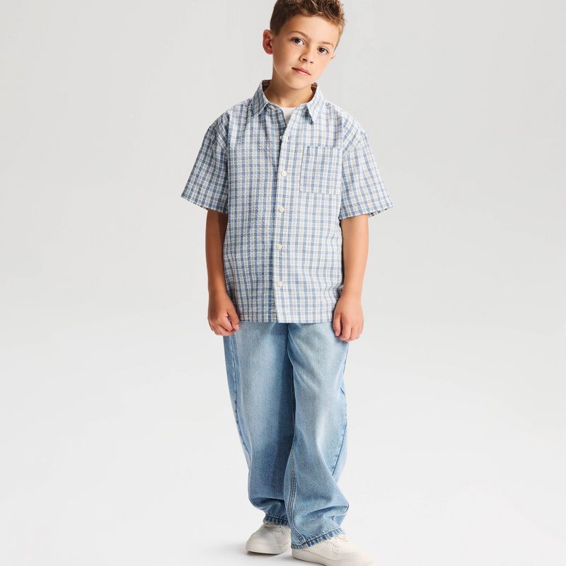 Boys' Short Sleeve Relaxed Fit Plaid Button-Down Shirt - Cat & Jack™ Blue XS