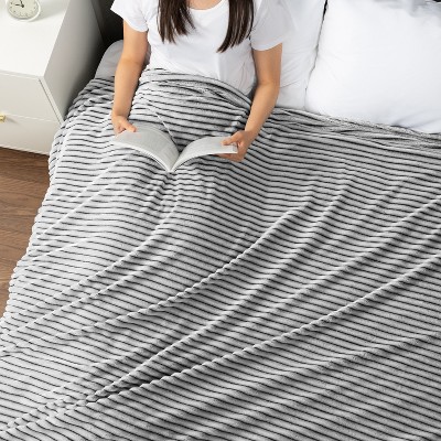 Reversible Black and White Fleece Ribbed Throw Blanket