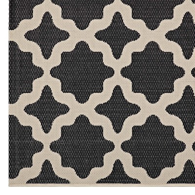 Black and Beige 4' x 6' Trellis Indoor/Outdoor Rug