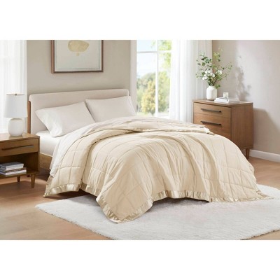 Twin Lightweight Down Alternative Blanket with Satin Trim