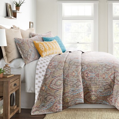 Jules Quilt Set - Full/Queen Quilt and Two Standard Pillow Shams Multicolor  - Levtex Home