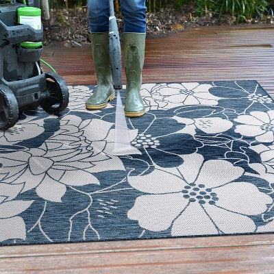 Navy and White Floral Flat Woven 5' x 7' Indoor/Outdoor Rug