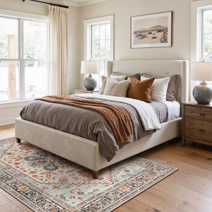 Abynow Medallion Distressed Persian Indoor Area Rug - 1 of 4
