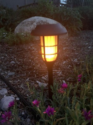 Luminar outdoor solar pathway lights. 6 lights total. G -   608-792-2437