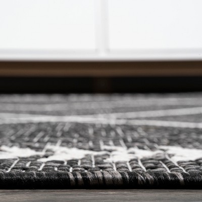 Handmade Boho-Chic Black/Ivory Diamond Trellis Synthetic Rug - 2x8 Feet