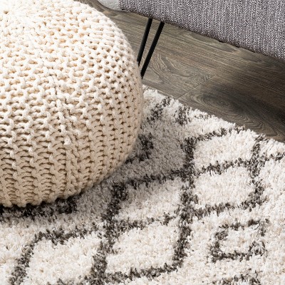 Gray and Ivory Moroccan Diamond Shag 4' x 6' Area Rug