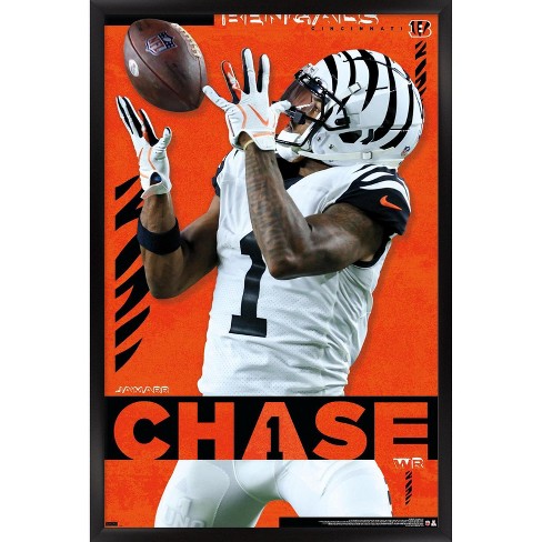Trends International NFL Cincinnati Bengals - Ja'Marr Chase 23 Framed Wall  Poster Prints Black Framed Version 14.725 x 22.375