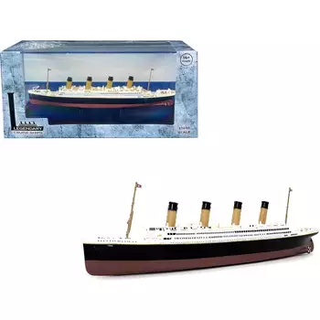 Level 4 Model Kit Rms Titanic Passenger Liner Ship 1/570 Scale Model By  Revell : Target