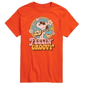 Men's - Peanuts - Feelin Groovy Snoopy And Woodstock Short Sleeve Graphic T-Shirt - 1 of 4