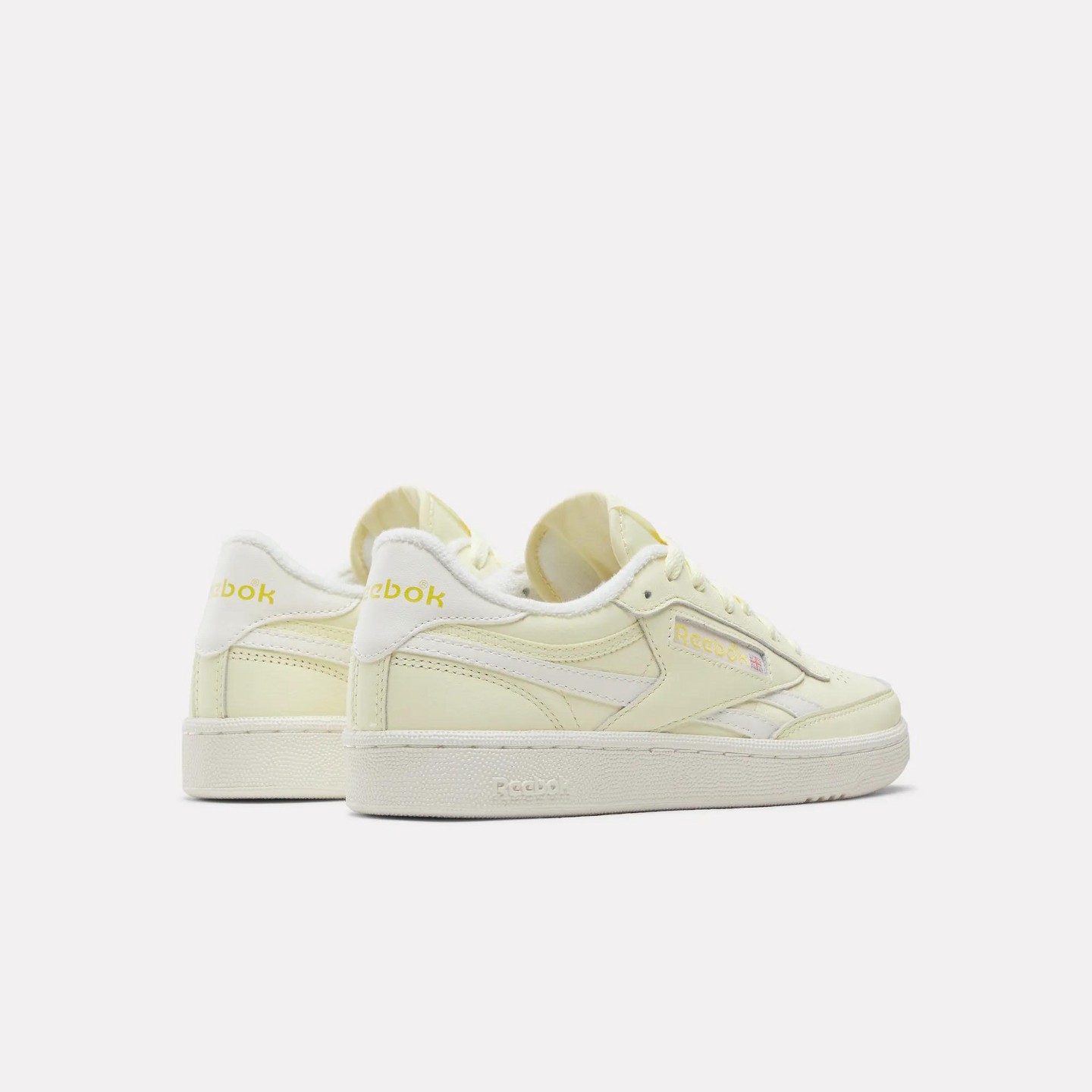 Женские кроссовки Reebok Club C Revenge Shoes Size 6 Raw Yellow/Chalk/Raw Yellow, цвет: Жёлтый — фото 3