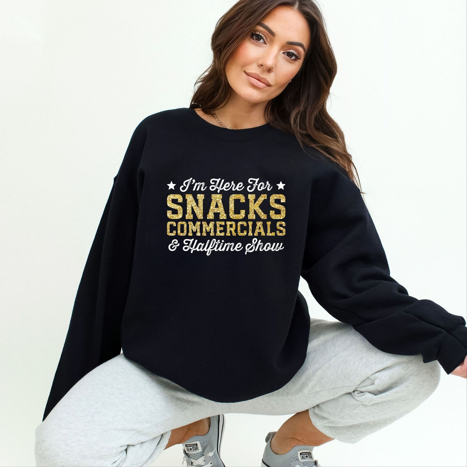 I'm Here For Snacks Commercials & Halftime Show Glitter -  Women's Graphic Sweatshirt