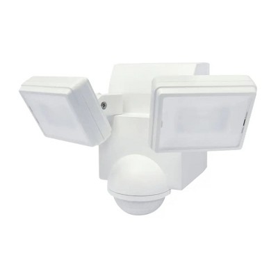IQ America Motion Security Flood Light, Battery-Powered, 700 Lumen LED, Wall/Eave Mount for Shed, Storage, Attic, Garage, Grill Light, White