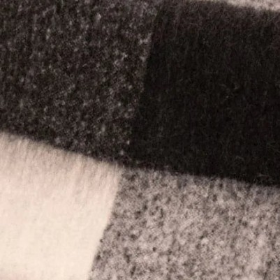 black / white
