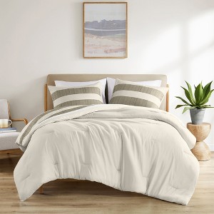 AENKYO Lightweight Fluffy Comforter Set, 3-Piece Stripe Print Bedding with Matching Shams, Contemporary Style Collection - 1 of 4