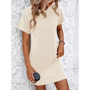 Women's Short Sleeve Dress Round Neck Casual Pocket Sundress Summer Dress - 1 of 4