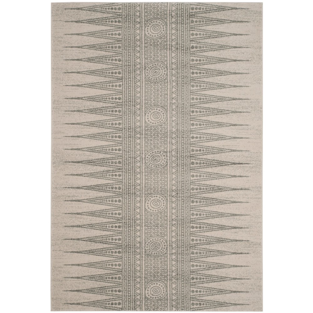 6'7inX9' Geometric Design Loomed Area Rug Ivory/Silver - Safavieh