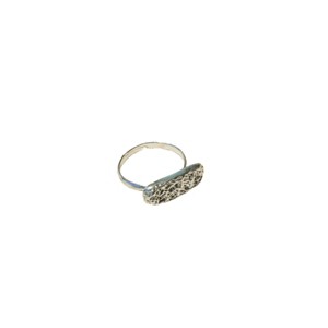 Slickblue Silver Adjustable Ring, Metallic Hammered Design with Stone Accent, Stylish Size 6 Jewelry - 1 of 3