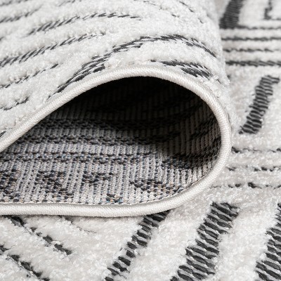 Jordan Ivory Geometric Synthetic 3'x5' Indoor/Outdoor Rug