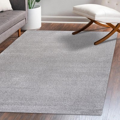 Light Gray Low-Pile Synthetic Indoor Area Rug 3' x 5'