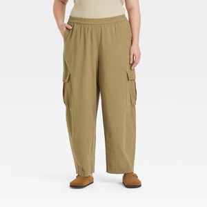 Women's Mid-Rise Relaxed Fit Pull-On Cargo Pants - Universal Thread™ Moss Green - 1 of 3