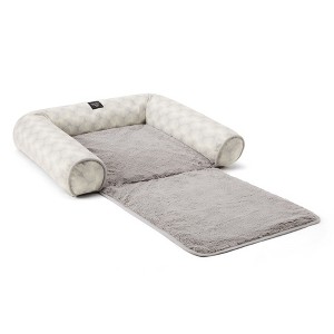 NICOLE MILLER NEW YORK PET Kendall Fluted Geo Cozy Couch Protector Pet Bed - 1 of 4