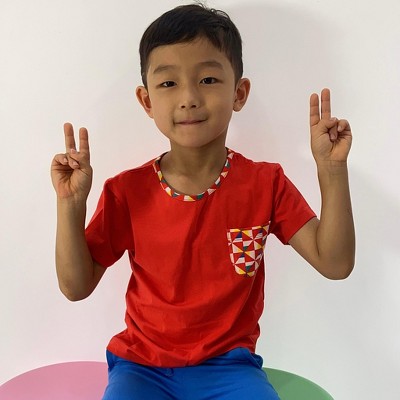 Ola! Otter Pocket Tee - Pinwheel Parade