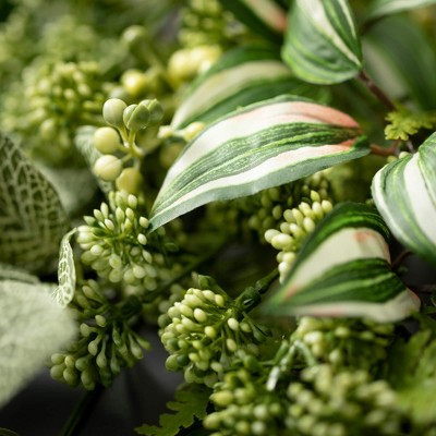 Green Artificial Mixed Foliage Candle Mini Wreath 18.5"