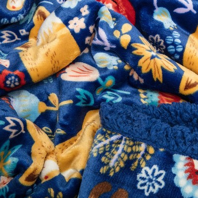 gold-fox-dark-blue