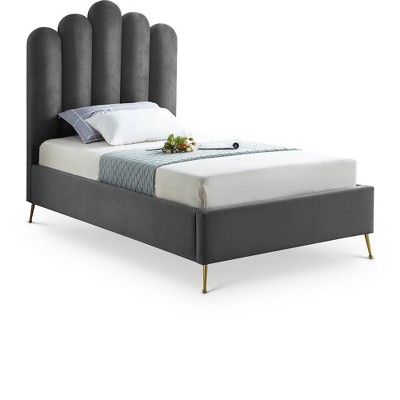 Meridian Furniture,Lily Velvet Bed