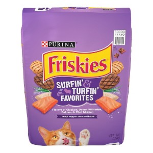 Purina Friskies Surfin&Turfin Favorites with Flavors of Chicken, Whitefish, Salmon & Filet Adult Balanced Dry Cat Food - 1 of 4