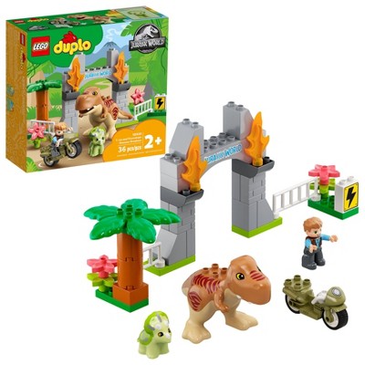 LEGO DUPLO Jurassic World T. rex and Triceratops Dinosaur Breakout 10939