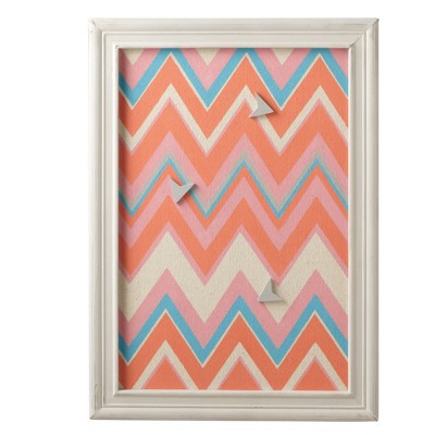 Ganz 24" Petit Bazaar Decorative Multicolored Zig-Zag Magnet Board with 3 Arrow Magnets