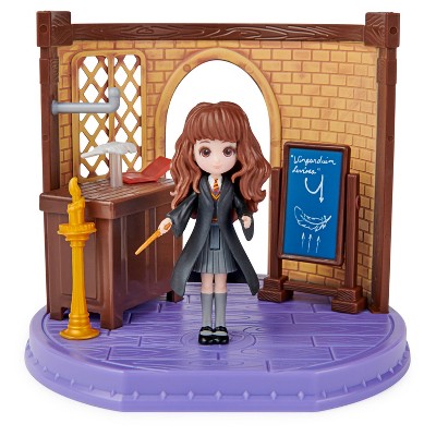 The Wizarding World of Harry Potter Magical Minis Charms Classroom Playset