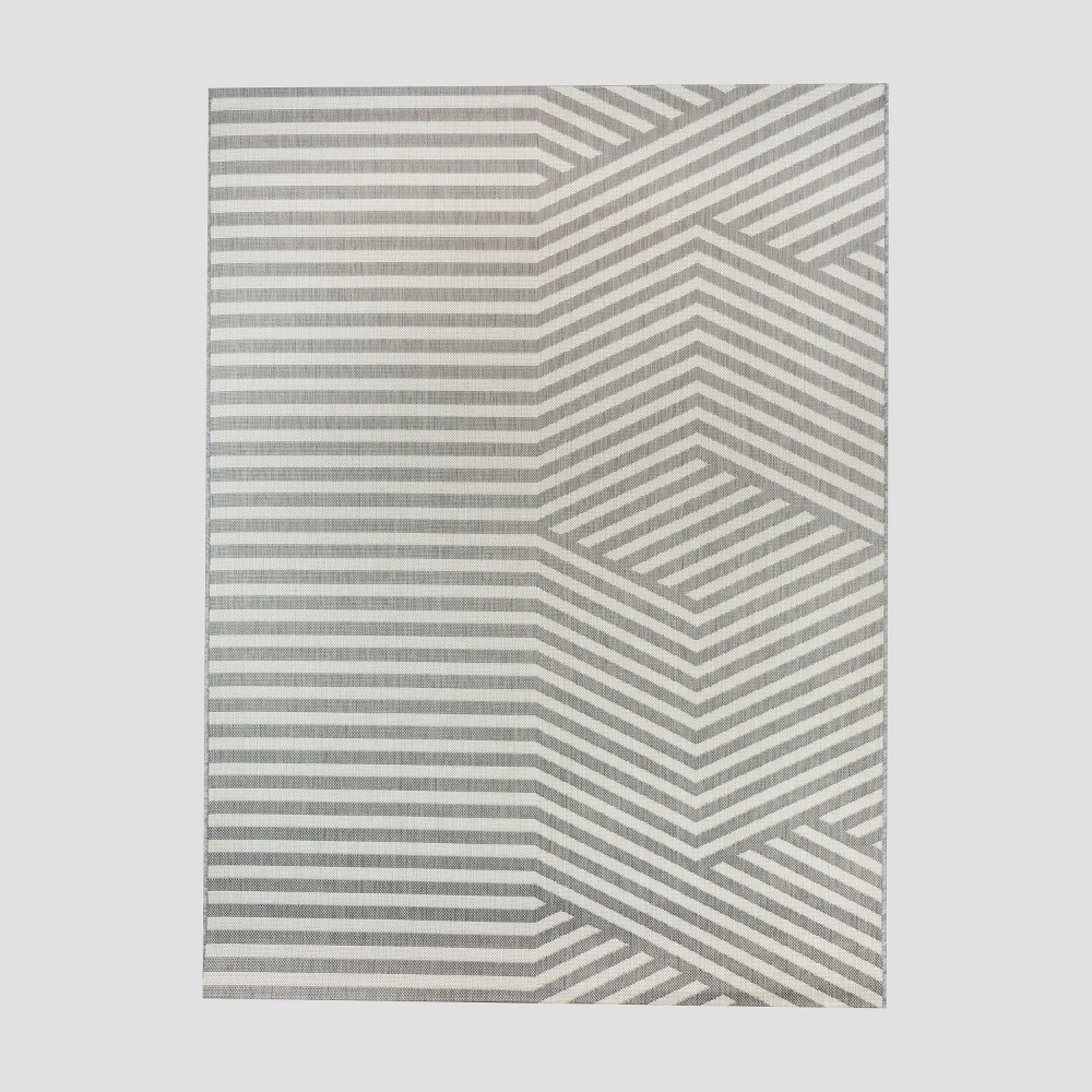 x 7' Directional Outdoor Rug Gray