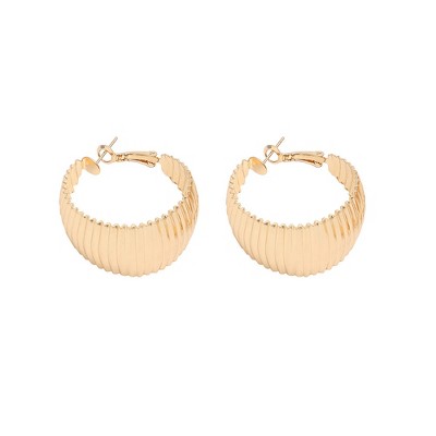 SOHI Women's Gold Ripple Hoop Earrings