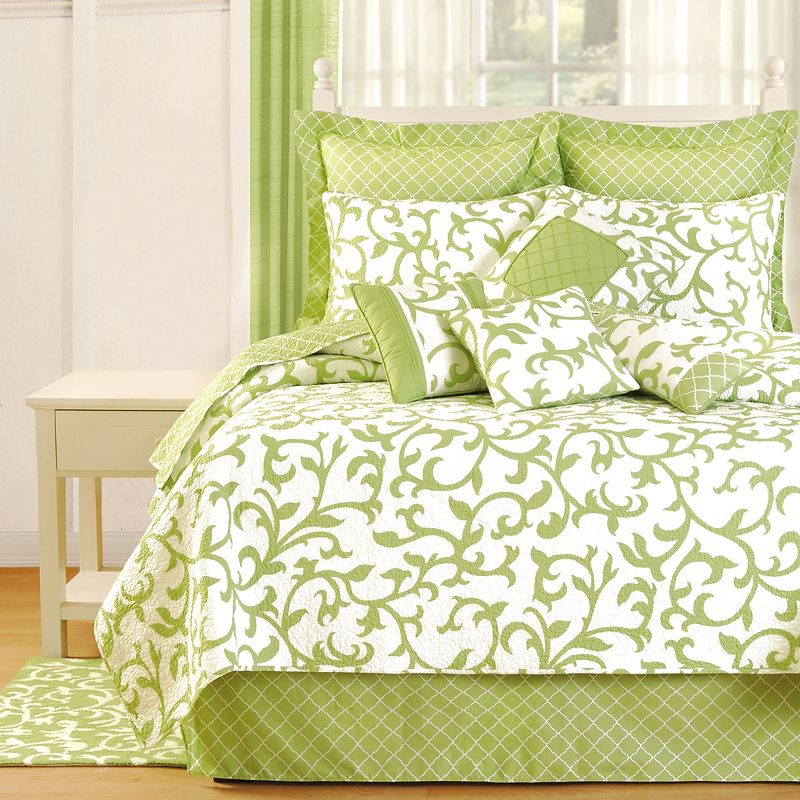 C&F Home Serendipity Green Quilt, 1 of 4