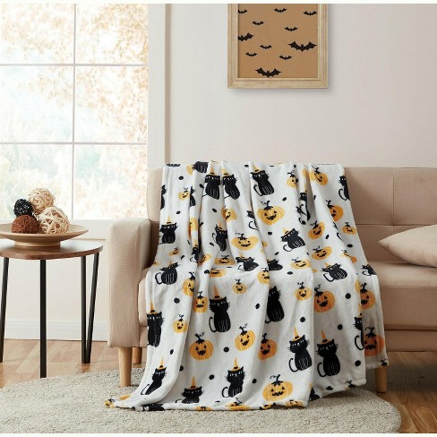 Kate Aurora Halloween Spooky Cats Pumpkins Soft Plush Oversized Oversized Accent Throw Blanket White