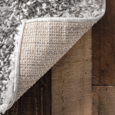 Gray Synthetic Solid Shag Area Rug 5' 3" x 7' 7"
