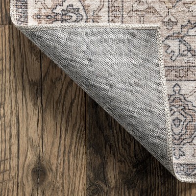 Elegant Gray Medallion 4' x 6' Easy-Care Synthetic Area Rug
