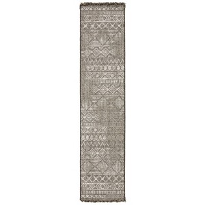 Oriental Weavers Gillian 4925A Beige/ Black Indoor/Outdoor Area Rug - 1'10" x 7'6" - 1 of 4