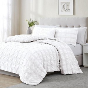 Ramallah Eliza Seersucker Comforter Set - White - 1 of 3