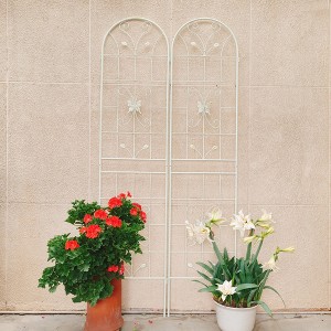 Maggift Patio Decorative Screens, Elegant Vine Pattern Yard Fencing, Pet-Safe Decorative Fence for Yard, Patio, White, 40"*19.7"*86.7" - 1 of 4