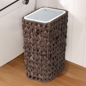 Small Trash Can with Lid and Removable Wicker Rattan Basket, 2.6 Gallon Waste Bin for Bathroom, Living Room, or Office – The Pop Home - 1 of 4
