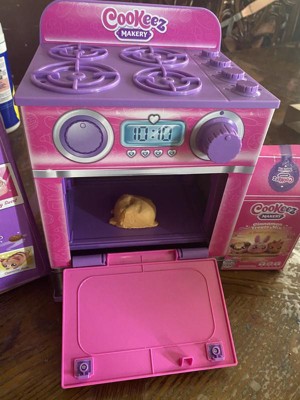 Moose Toys Cookeez Makery Sweet Treatz Oven Playset, Color: Pink - JCPenney