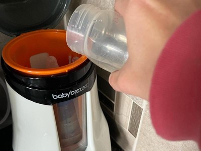 Préparateur de biberons connecté Baby Brezza Safe + Smart Bottle