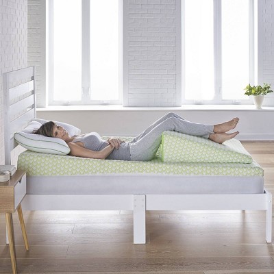 Green and White Memory Foam Wedge Pillow with Bamboo Cover