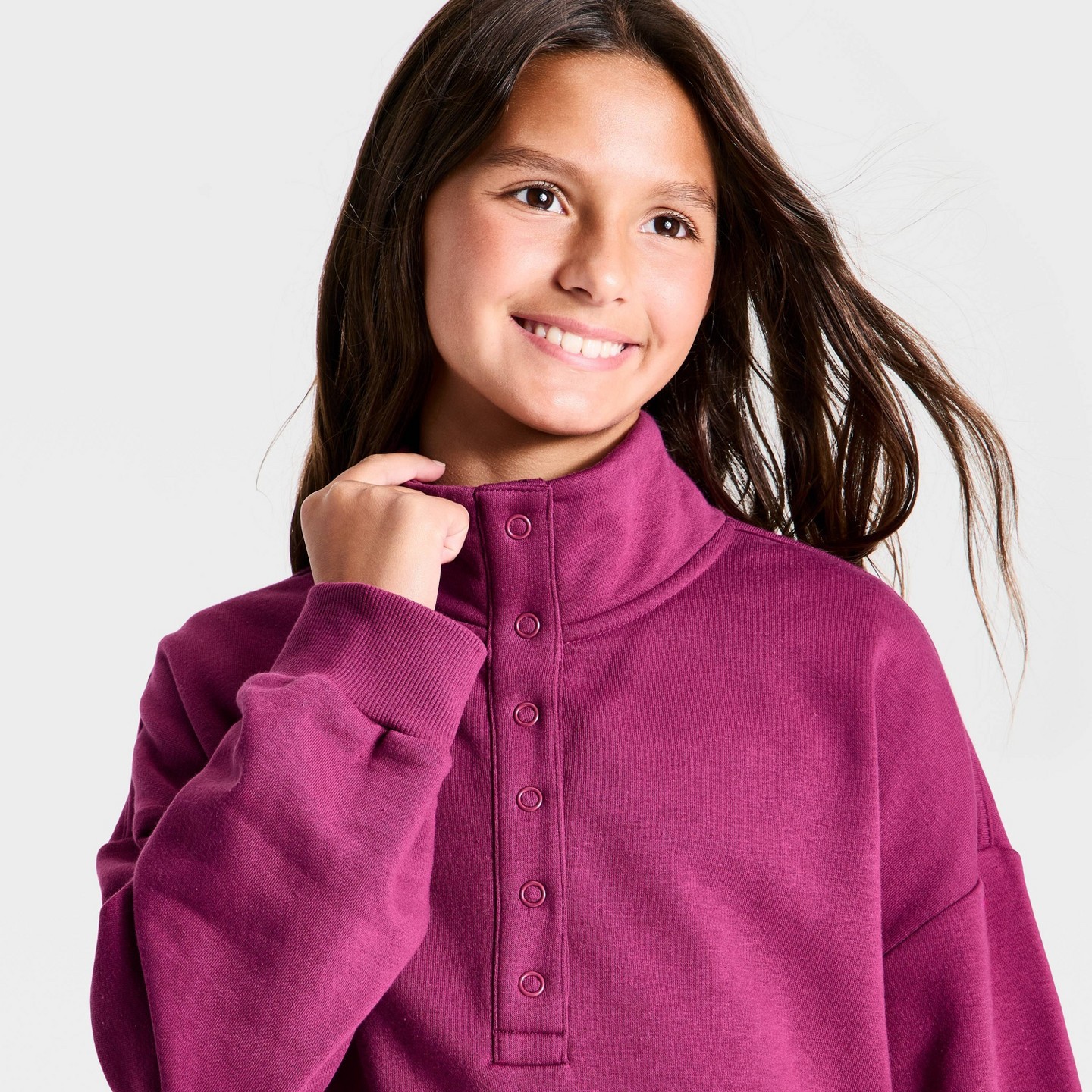 Свитшот All In Motion Active Comfort Fleece Relaxed Henley 1/2 Snap Pullover Sweatshirt для девочек, цвет: Фиолетовый — фото 2