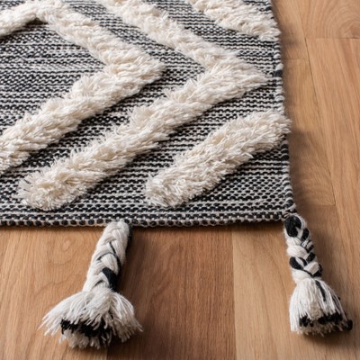 Kenya Tribal Ivory & Black Hand-Knotted Wool Area Rug, 5' x 8'