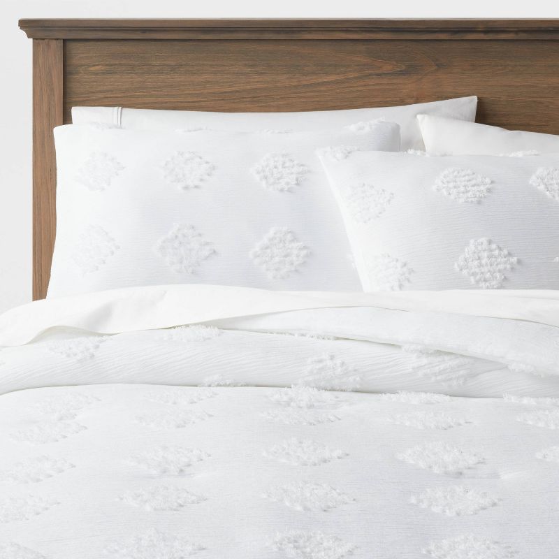Tufted Diamond Crinkle Comforter and Sham Set - Threshold™, 1 of 5