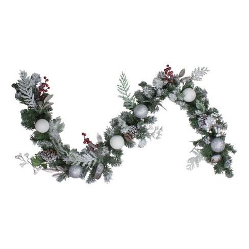 Northlight 6' Frosted Cedar And Berries Artificial Christmas Garland ...